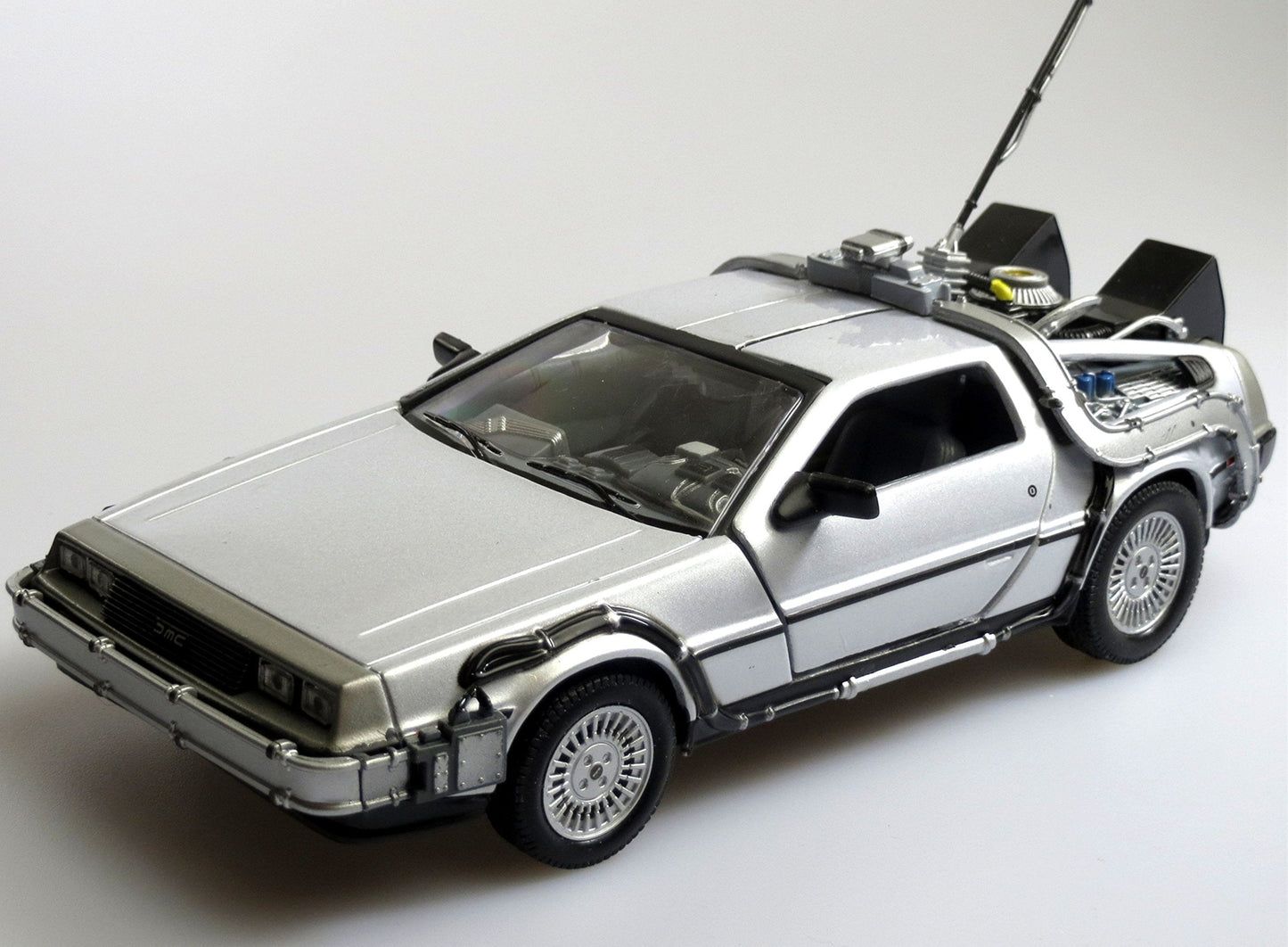 DeLorean Miniature 1:24 – Retour vers le Futur