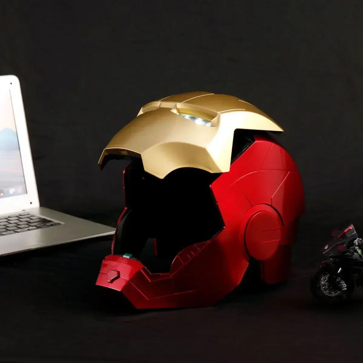 Casque Iron Man Édition Collector – LED & Ouverture Réaliste